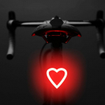 1 tk s&uuml;damekujuline LED-rattavalgusti USB-laetav jalgratta tagatuli veekindel tagatuli 5 režiimiga jalgrattas&otilde;idu &ouml;&ouml;ohutuse hoiatuslamp Heart