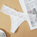 Naiste rihmaga, &otilde;&otilde;nsad stringid, pitsist &otilde;mblusteta alusp&uuml;ksid, puuvillased p&uuml;ksid, suvine kiiresti kuivav aluspesu M valge