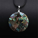 V&auml;rviline Natural Shell Uus-Meremaa Abalone Shell Square Mosaic &uuml;mmargune ripats kaelakee