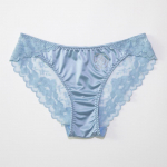 Naiste hingavad satiinist siidist pitsist alusp&uuml;ksid madala v&ouml;&ouml;kohaga aluspesu kivist l&auml;bipaistvad seksikad p&uuml;ksid M