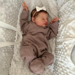 19-tolline Bebe vasts&uuml;ndinud reborn nukk Laura K&auml;sitsi valmistatud 3D-v&auml;rvitud nahk, juba valmis Realistlikud beebinukud 49 cm riidest keha n&auml;htavaid veene simuleeriv nukk rooted hair