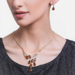 Estele NOOR kaelakee komplekt 24-karaadise kullaga kaetud rubiiniga