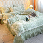 Kolmem&otilde;&otilde;tmeline nikerdatud voodikate Neljaosaline puuvillase polsterdatud paksendatud voodi kolmeosaline komplekt 1.5m bed