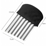 Roostevabast terasest kartulikr&otilde;psude viilutaja Taigna k&ouml;&ouml;givili, puuvili, kortsus, laineline k&ouml;&ouml;ginuga l&otilde;ikur t&uuml;keldaja Prantsuse praevalmistaja t&ouml;&ouml;riistade vidin