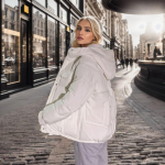 Naiste mitmetaskuline moodne udusulgedega puuvillpolsterdusega jakk, uus l&uuml;hike, v&auml;ike vabaaja talvejakk, trendikas 3XL &uuml;laosa, puuvillpolsterdusega jakk 3XL [181-100 kg] valge