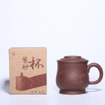 400 ml Yixing Clay teetass Filter Masteriga K&auml;sitsi nikerdatud bambusest tee ja vee eraldamine, majapidamiskontori veekeetja