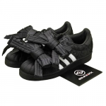 Caroline Hu x Adidas Superstar Vabaaja Moodsad Tennised JR7978 Naiste Mustad EU 36.5 must