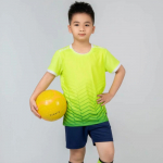 Laste jalgpall Vormiriietus poistele t&uuml;drukutele Noorte Jalgpall Jersey komplekt Kodu L&uuml;hikeste varrukatega L&uuml;hikesed p&uuml;ksid Laste Jalgpall Jersey komplekt Spordir&otilde;ivad 120