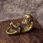 Vasest tagasivoolu viiruk p&otilde;letile Buddha Hand Lootose viirukialusele Elegantne viirukihoidja kodu jooga aroomiteraapia l&otilde;dvestamiseks A Dharma