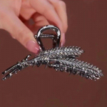 Uus Rhinestone'i nisuotsaga juukseklamber &Otilde;rn suur metallist hai klamber hobusesaba punutud juukseklamber Moodne juuste aksessuaarid naistele