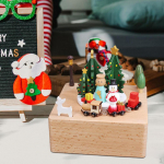 P&ouml;&ouml;rlev muusikakasti loominguline j&otilde;uluteemaline ornament s&uuml;nnip&auml;evalauale angel