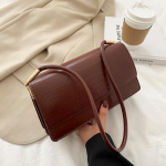 Retro ni&scaron;i disainiga naiste kaenlaaukott Senior Sense of Texture Sadad &uuml;he &otilde;lakotiga Ostlemiseks Pendelk&auml;imise multifunktsionaalsed Crossbody kotid