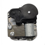 Vastupidav h&otilde;bedamise keskus, kellamehhanism, DIY muusikakasti liikumine koos h&auml;&auml;lestusega: