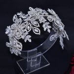 1 tk barokkstiilis peapael K&auml;sitsi valmistatud kivist tiaara tiaara kroonpulmade kuninglik sulam pruudijuukse ehtetarvikud