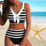 Naiste &otilde;larihmaga ujumistrikoo Triibuline tr&uuml;kitud bikiinid, l&uuml;hike ujumistrikoo S must