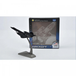 1/200 Simulatsioon Lennundus M&auml;lestus Lennuk Blackbird Luurelennuk SR-71 Mudel Kohvikule Kingitus Kollektsioneeritavad esemed 1/200-Size:15.9*8.4*2.9cm must