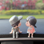 Autotarvikud Armsad multifilmid paari liigutatava nuku &otilde;hupallide kaunistused Auto armsad suudlevad paarid nukud autode kaunistused &otilde;hupallide kaunistused