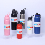 Suure mahutavusega 304 roostevabast terasest termos v&auml;lijalgrattas&otilde;iduks ja &auml;rikingitusteks 600ml