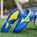 Kingad Noorte Jalgpallijalatsid Poiste Libisemiskindlad Laste Rebenenud Kunstmuru Naastudega Nahast Jalg &Otilde;pilased T&uuml;drukud Treening 45