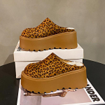 Naiste udused toasussid, vabaaja paksu platvormiga seemisnahast sussid kunstkarusnahast sisetallaga, sise- ja v&auml;listingimustesse, naiste talvised soojad libisemiskindlad minisaapad 40 leopardimustriline v&auml;rv