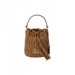 MIU MIU Matelass&eacute; Metalllogo T&otilde;mblukuga Sulgemine Napa Nahast Koppkott Naiste Kotid Karamell 5BE085-N88-F098L-V-OOO Basic Set (Bag+Dust Bag)