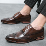 Uued Briti h&auml;rrasmehe mood Lacing-up Brogues Oxford kingad Must Pruun Disainer Formaalne Pulmad Peotantsu Kleit Koju tuleku jalatsid 38