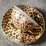 Luksuslik Euroopa Leopardimustriga Luukeraamiline Kohvitass ja Alustass Komplekt Kingikarbis Leopard Print beige