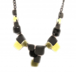 NOA [H9040] &ndash; disainerkaelakee 'Nora' must beež hall