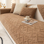 Pehmed talvised soojad pl&uuml;&uuml;sist diivanikatted. W90 x L180cm 1pc kohv