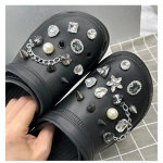 Kingav&otilde;lu DIY n&ouml;&ouml;pn&otilde;elad Pearl Rivet Teemantkett Kaunistus Lukk Hole Kingade jaoks Amulettide komplekt Aksessuaarid Lapsed Poiss T&uuml;drukutele Kingitus