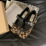 2025 Uus Mood Naiste Lamedad Kingad &Uuml;mar Nina Leoparditr&uuml;kiga Vabaajakingad Daamide Hingavad Slip-on V&auml;litingimustes Pehmed Mary Jane Kingad 35 leopardimustriline v&auml;rv