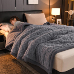 Paks kolmekihiline flanellist ja lambavillast talvepleed, &uuml;he-/kahekohaline suurus 150x200cm (Single Blanket)