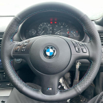 BMW 330i 540i 525i 530i 330Ci BMW E46 M3 E39 jaoks Punutud Auto Roolikate Mikrokiudnahast Autotarvikud Black Thread gray