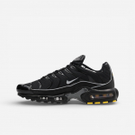 Nike Air Max Plus T&otilde;mblukuga Must Peegeldav 41 must