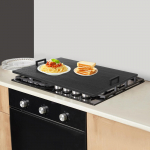 Must pliidiplaadi kate k&auml;epidemetega, Pliidiplaadi kate, Ristk&uuml;likukujuline pliidikate, Mitmeotstarbeline k&ouml;&ouml;gil&otilde;ikelaud ja hommikus&ouml;&ouml;gilaud