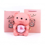 S&auml;ilitatud Rose Hug Bear kinkekarp k&auml;ekotiga igavese lillega p&ouml;&ouml;rleva karu ehtehoidja naistele s&otilde;brap&auml;eva juubeliks 1 Set roosa