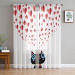 Kassipoeg valgel taustal s&uuml;dametega Aknakardinad elutuppa T&uuml;drukule Magamistoa t&uuml;llkardinad K&ouml;&ouml;giloori Sifonki kardinad 135W x 114H(cm)