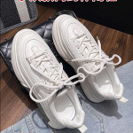 Peidetud kontsaga valged kingad Naiste kingad Uued mitmek&uuml;lgsed hingavad spordijalatsid vabaaja Borad kingad Suvised &otilde;hukesed v&otilde;rkkingad 35 must