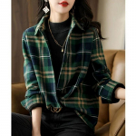 Moodne suures suuruses naiste lahtine ruuduline s&auml;rk, mugav pikkade varrukatega mantel M roheline