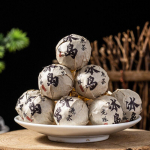 Yunnan Pu'er Toores Tee Draakonip&auml;rli Tee Lincang Island 500g Toores/k&uuml;ps Pu'er Tee 500g Icelandic Dragon Ball (raw tea)