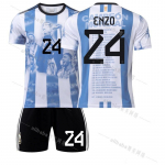 2324 Argentina Maailmameistriv&otilde;istluste M&auml;lestusv&auml;ljaanne S&auml;rk Nr. 10i11 Di24 Enzo Jalgpall 22#