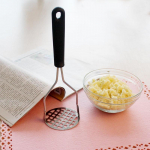 Uus 2016. aasta uue stiiliga kartulipuksur, roostevabast terasest survemuda purustatud puuviljatoidu survemaser