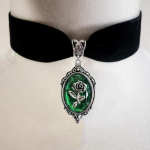 Gooti punkroosi ripats sametmust choker l&uuml;hike kaelakee, vintage stiilis kaelakaunistus roheline