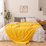 &Otilde;huke suvine pehme ja sile korallifliis kliima tekk Simple Fashion tekk masinas pestav 70*100cm