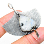 Natural Rainbow Moonstone Gemstone 925 Sterling Silver Pendant 2.48 h0t60