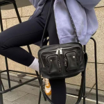 Naiste kott Uus moekas r&auml;nduri kott K&otilde;rge kvaliteediga tekstuuriga k&auml;ekott &Uuml;hev&auml;rviline crossbody kott Mitmek&uuml;lgne &otilde;lakott