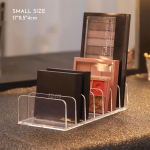 Akr&uuml;&uuml;l Lauv&auml;rvipaleti Korraldaja - 7 sektsiooniga kosmeetika hoiukarp meigi, p&auml;ikeseprillide ja p&otilde;sepuna komplektide jaoks, 2 suurust, l&auml;bipaistev Small