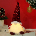 Loominguline h&otilde;&otilde;guv p&auml;kapikk-j&otilde;uluvana p&auml;kapikk j&otilde;ulukaunistus m&uuml;tsiga Kingitus armas multikas pl&uuml;&uuml;sist nukk uusaastakingitus