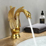 Must ja kuldne luige vannitoa valamu segisti - kuum ja k&uuml;lm t&ouml;&ouml;laua segisti Faucet + 60cm Hose
