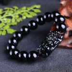 Pi Xiu Obsidiaani mustast kivist helmed meeste naiste k&auml;epael Rikkus ja &otilde;nne k&auml;ev&otilde;rud Hiina stiilis ehted kingitus 1SET